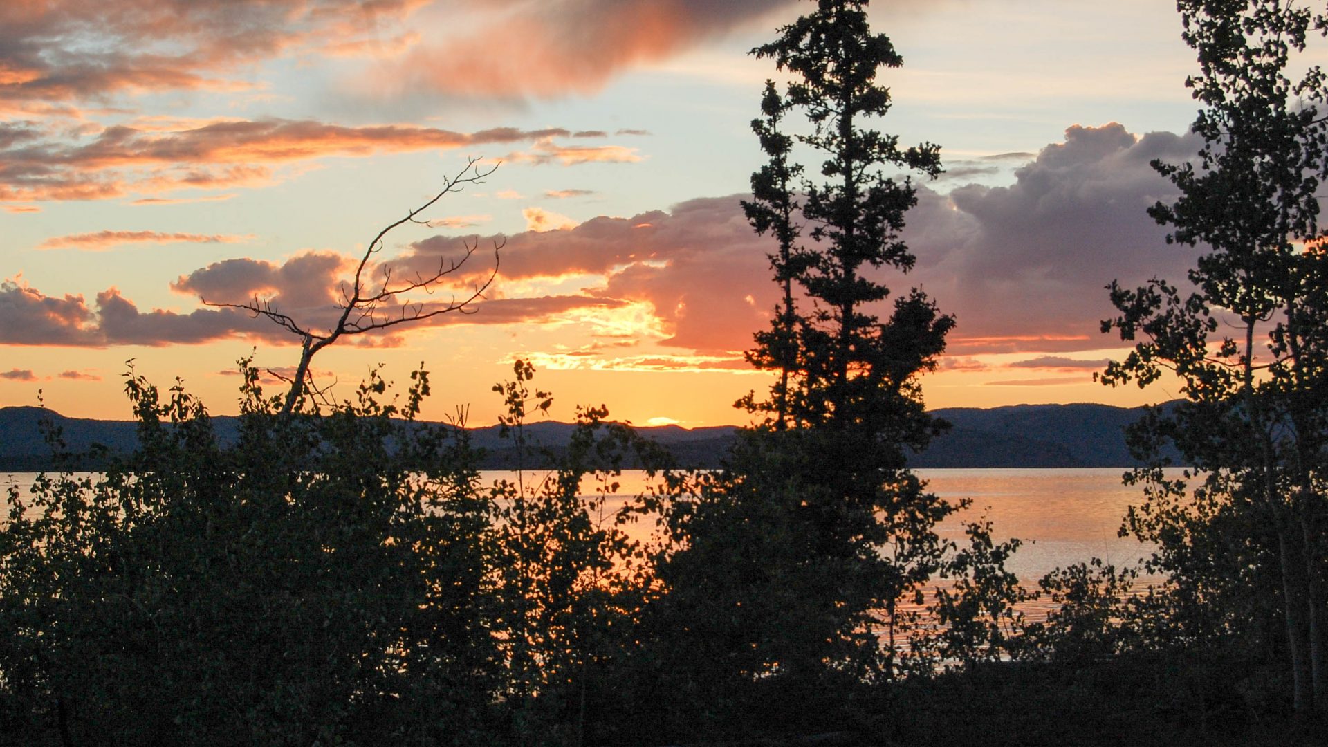 Yukon River – The Classic – Lake Laberge to Dawson City - Sunset at Lake Laberge