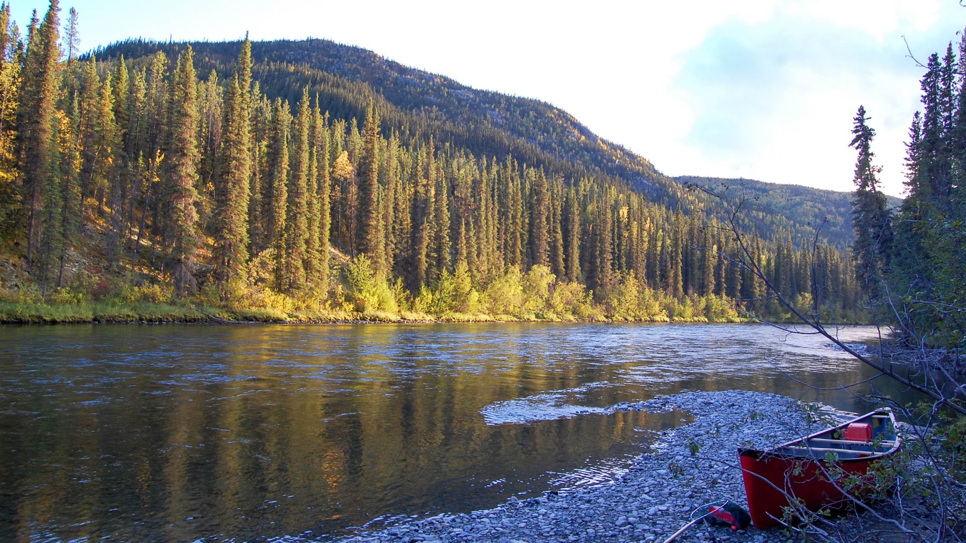 The Klondiker - Big Salmon River - stunning landscape